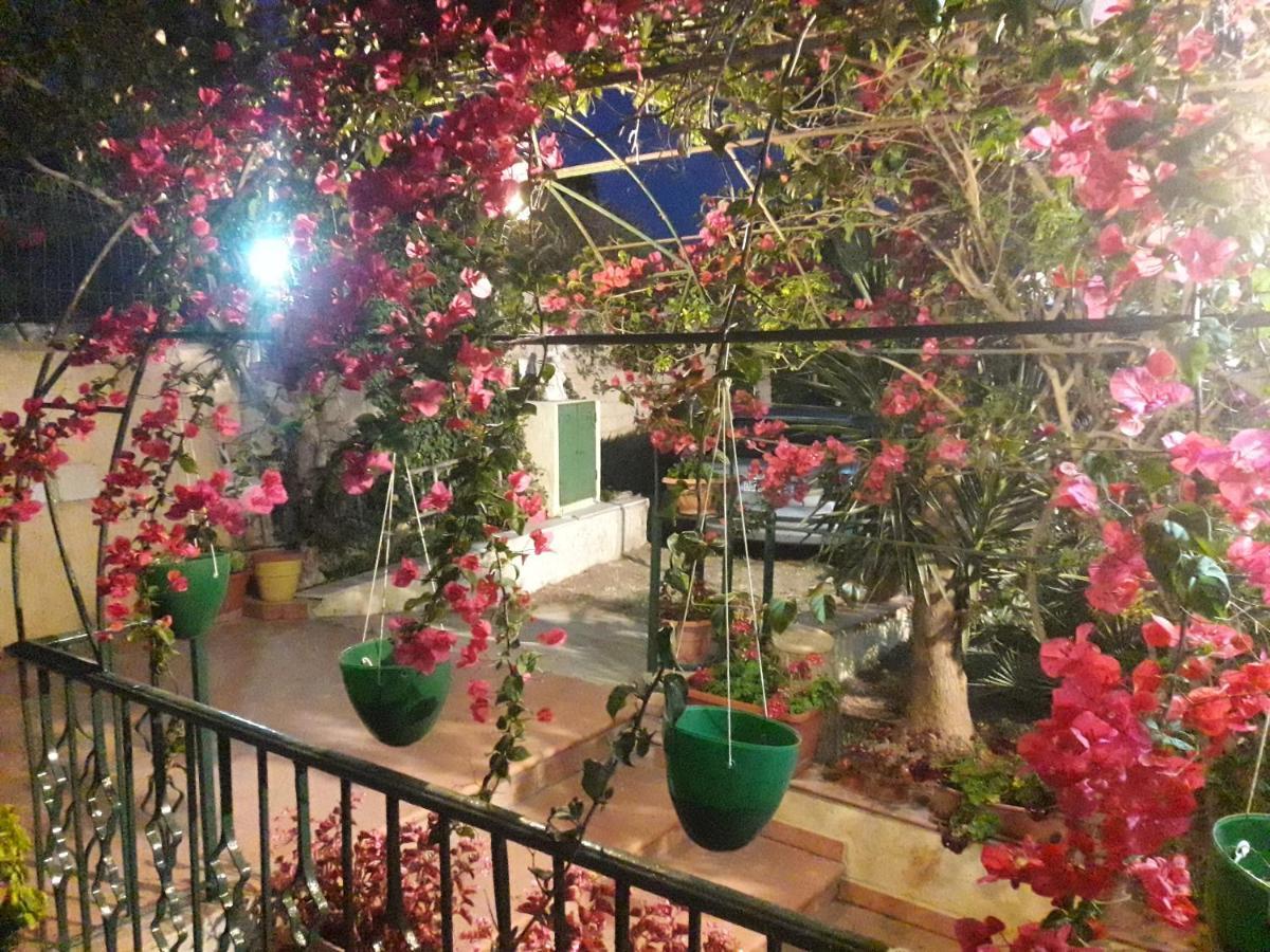 Alla Romana Villa Caltagirone Luaran gambar