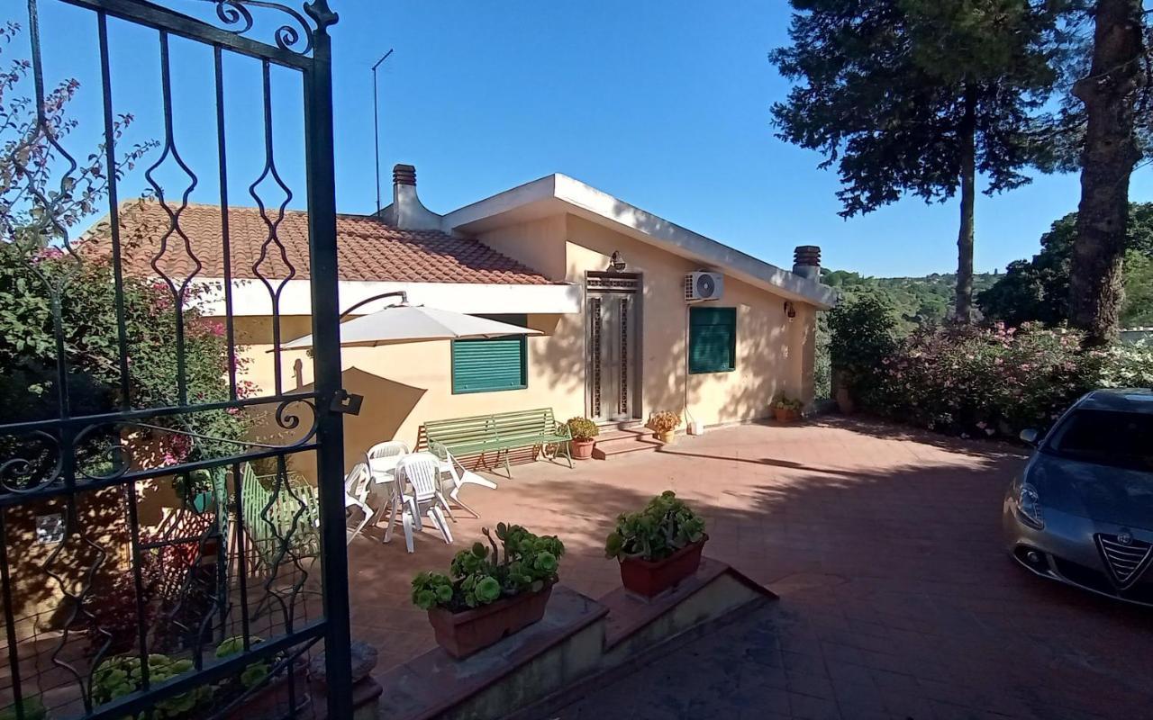 Alla Romana Villa Caltagirone Luaran gambar