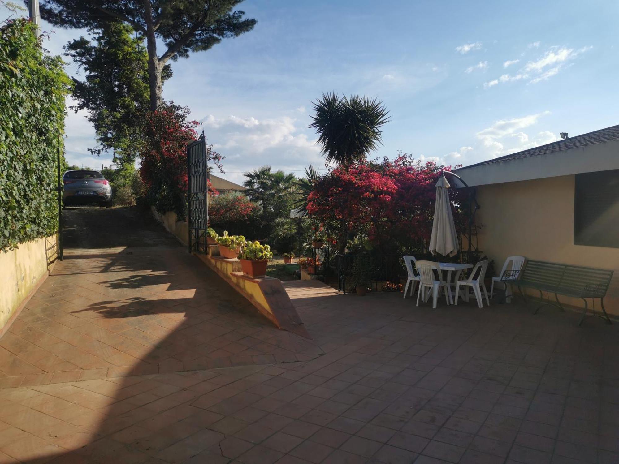 Alla Romana Villa Caltagirone Luaran gambar