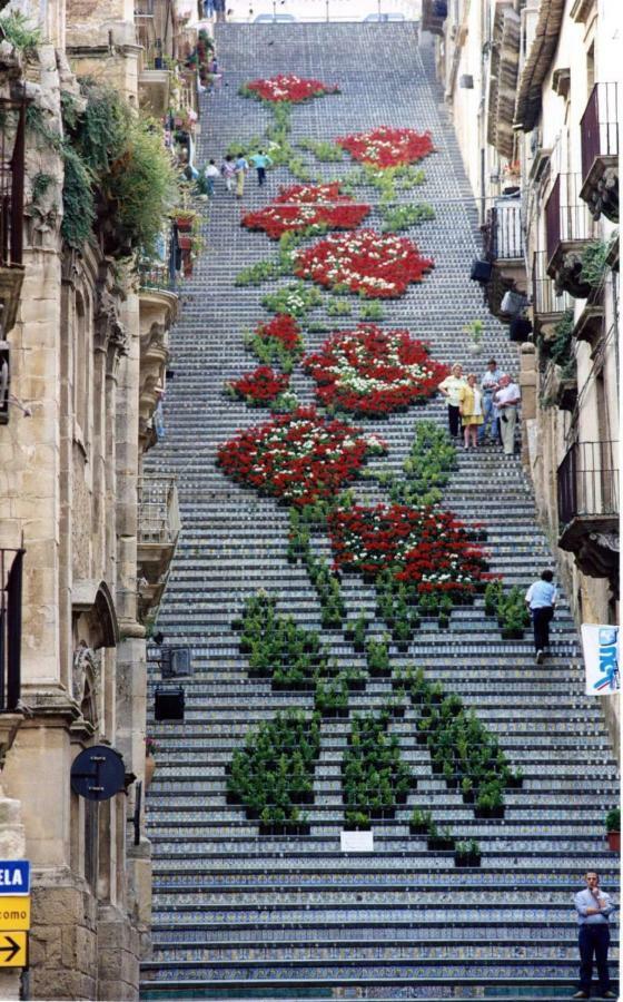 Alla Romana Villa Caltagirone Luaran gambar